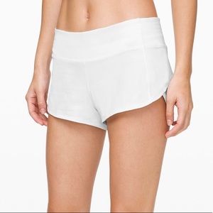 Lululemon Speed Up short 2.5